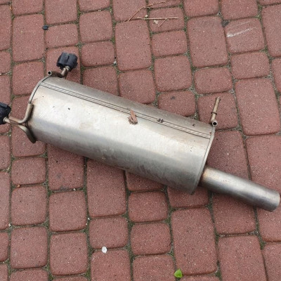 Wydech puszka tłumik rura 2017r Vivaro B Trafic 3