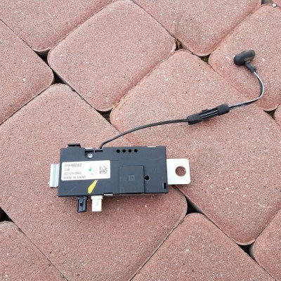 WZMACNIACZ ANTENY OPEL ASTRA IV 4 J 20940242