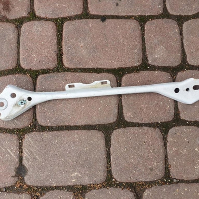 Wzmocnienie górne lampy belki Opel Astra K V