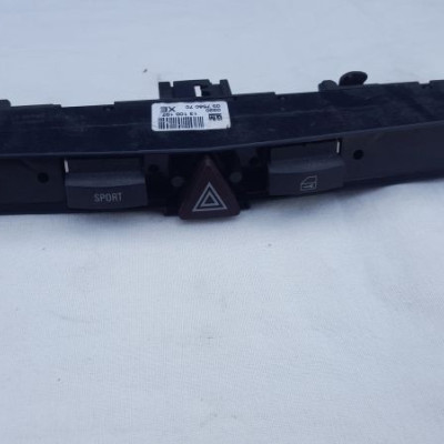 WŁĄCZNIK AWARYJNYCH OPEL ZAFIRA C 13100107