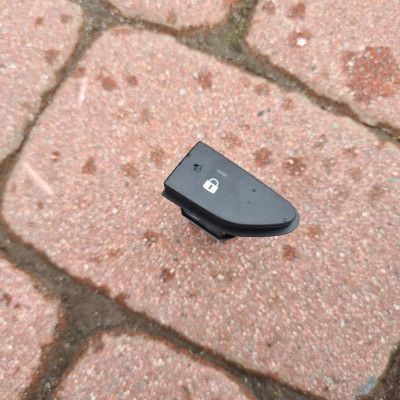 Włącznik blokady drzwi Renault Clio IV 252103678R