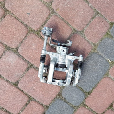 Zacisk hamulcowy Opel Astra J /Zafira C 13405827