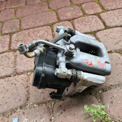 Zacisk tył tylny prawy Opel Astra K V 39130479