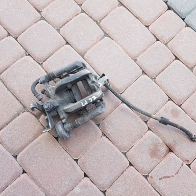 Zacisk tył tylny prawy Opel Zafira C TOURER