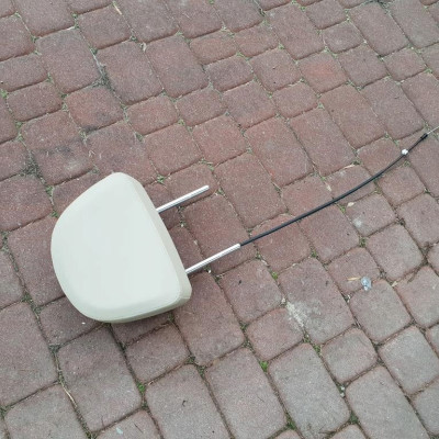 Zagłówek fotela przód skóra Opel Insignia 1950497