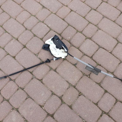 Zamek drzwi lewy tył VW Jetta 5C6 5K4839016Q