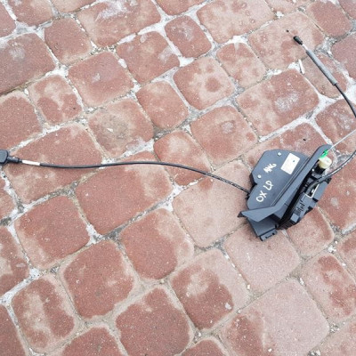 Zamek drzwi lewy VIVARO B TRAFIC III 805039145R