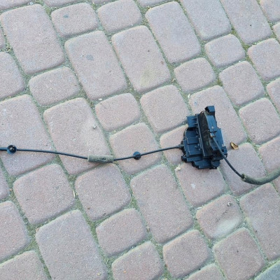 Zamek drzwi prawy MASTER III MOVANO B 805020016R