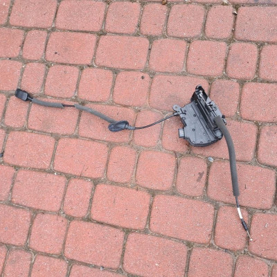 Zamek drzwi prawy tył Renault Clio IV 825002104R