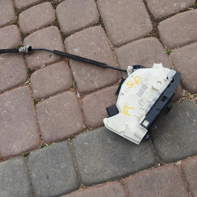 Zamek drzwi prawy tył Skoda Superb II 1S4839016C