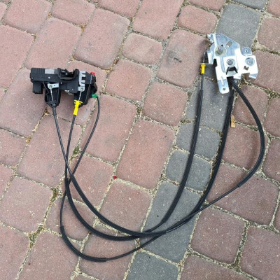 Zamek drzwi przesównych VIVARO TRAFIC 8200020185