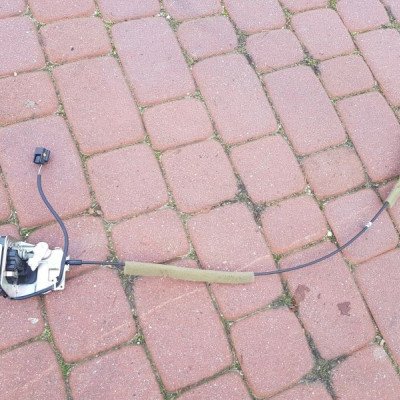 Zamek drzwi przesuwnych Movano Master 825030015R