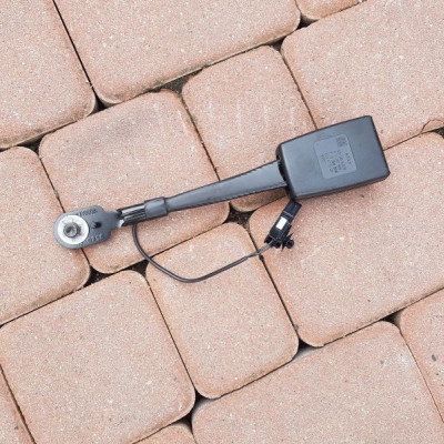 Zapięcie zapinka pasa Zafira C Astra J 13367895