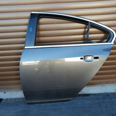 Drzwi tył tylne HB SEDAN Opel Insignia igły Z177