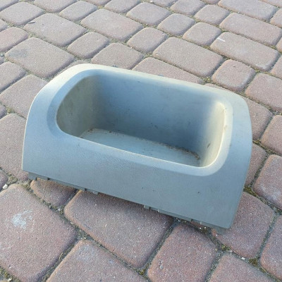 Zaślepka schowek deski VIVARO TRAFIC 8200933917