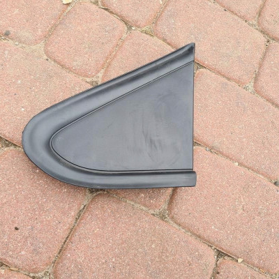 Zaślepka trójkąt lewy Opel Meriva B 13362870