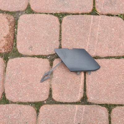 Zaślepka zderzaka przedniego FL Opel Astra J IV 4