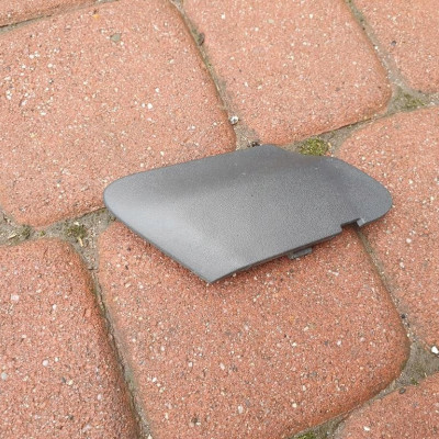 Zaślepka zderzaka przód LIFT Opel Corsa D 13285997