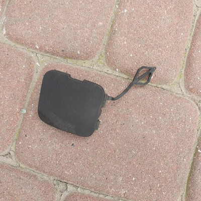 Zaślepka zderzaka Vivaro B Trafic III 511800680R