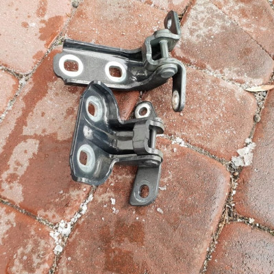 Zawias drzwi lewy tył Opel Astra J IV