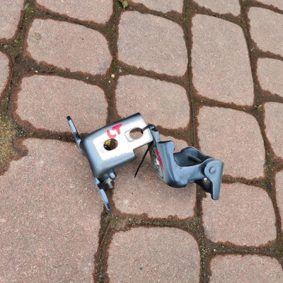 Zawias drzwi lewy tył Renault Clio IV