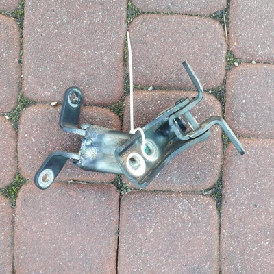 Zawias drzwi przód przedni lewy Opel Astra J IV 4