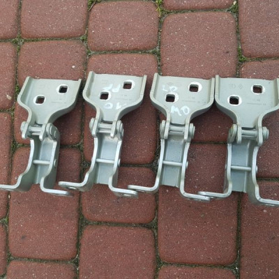 Zawias drzwi tył tylny Movano Master 804000006R