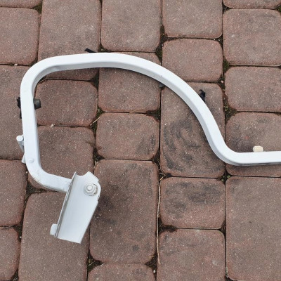 Zawias klapy tył lewy VW Jetta 5C6 5C6827301D