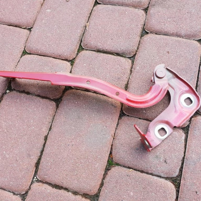 Zawias maski lewy Z50B Opel Astra K V 39032149