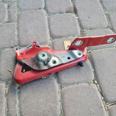 Zawias maski Opel Meriva B 13269758