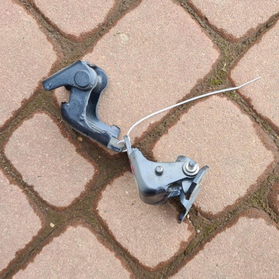 Zawias zawiasy drzwi lewy przód Renault Clio IV