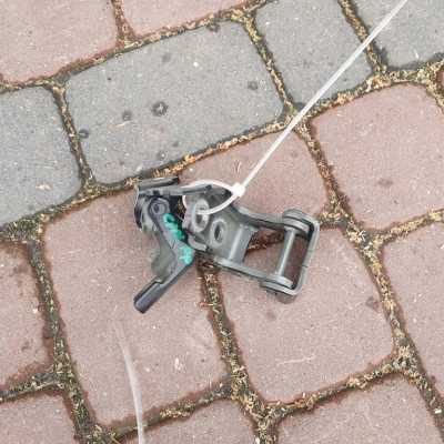 Zawias zawiasy drzwi przód prawy Renault Captur