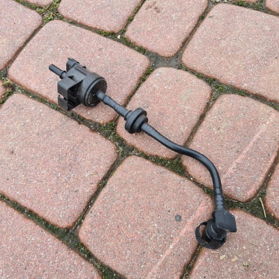 Zawór par podciśnienia 1.4T Opel Zafira C 55576071