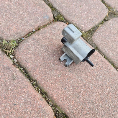 Zawór podciśnienia 1.7CDTI Opel Mokka 55590347