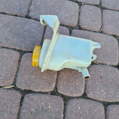 Zbiorniczek wspomagania Opel Combo D 51787159