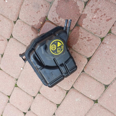 Zbiorniczek wyrównawczy 2.8T OPC Opel Insignia