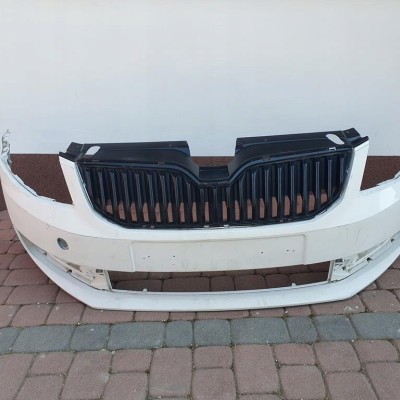 Zderzak przód przedni Skoda OCTAVIA III b. Ładny