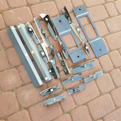 Zestaw uchwytów mocowań Black Edition Vivaro 2013r