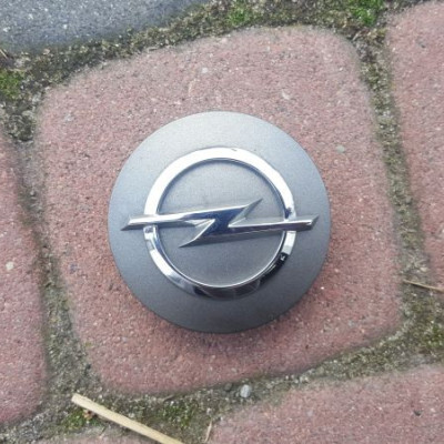 Znaczek emblemat dekielek OPEL ORYGINAŁ GM