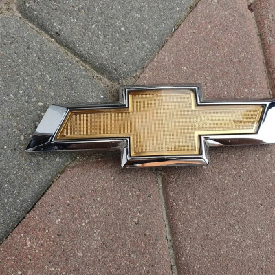 Znaczek emblemat logo atrapy CHEVROLET
