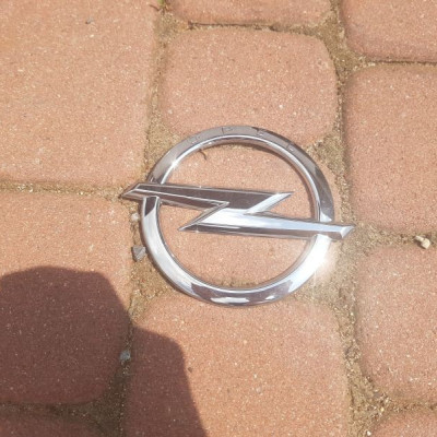 Znaczek tylny OPEL emblemat MOVANO