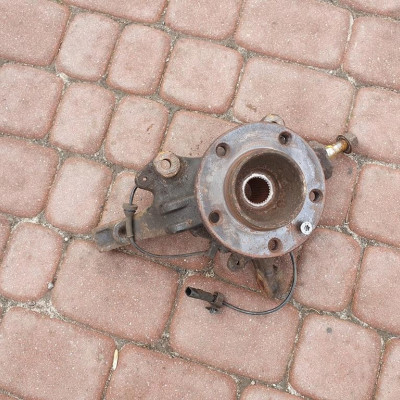 Zwrotnica lewa przednia Movano B Master III