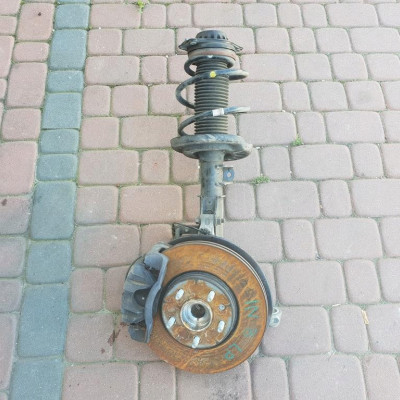 Zwrotnica przednia lewa piasta Opel Insignia B