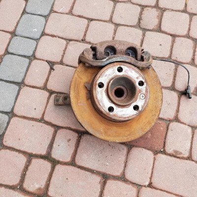 Zwrotnica przód przednia prawa Movano B Master III