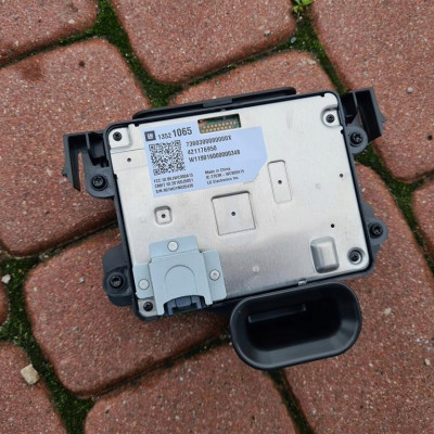 Ładowarka indukcja tunel Opel Insignia B 13521065