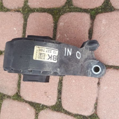 Łapa Poduszka Silnika Insignia OPC BK 13227766