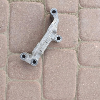 Łapa poduszka silnika Opel Astra K V 13363927