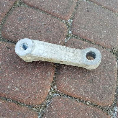 Łapa poduszka silnika Vivaro Trafic III 112535106R