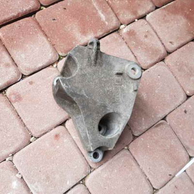 ŁAPA SILNIKA OPEL VECTRA C 1.9 CDTI 24459821