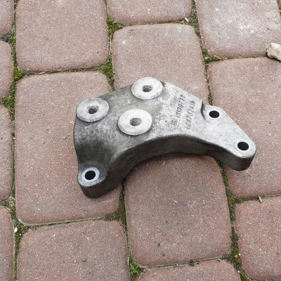 Łapa skrzyni 1.3CDTI Opel Corsa D 13130732